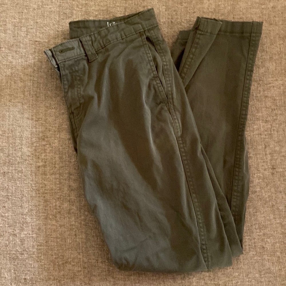 Men’s khakis